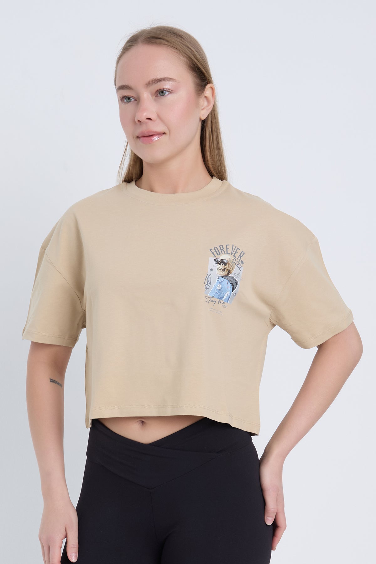 Kadın Oversize Forever Baskılı Siyah Bej Crop